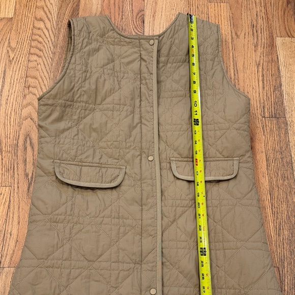 Quilted Sleeveless Long Beige Vest - Picture 3 of 7